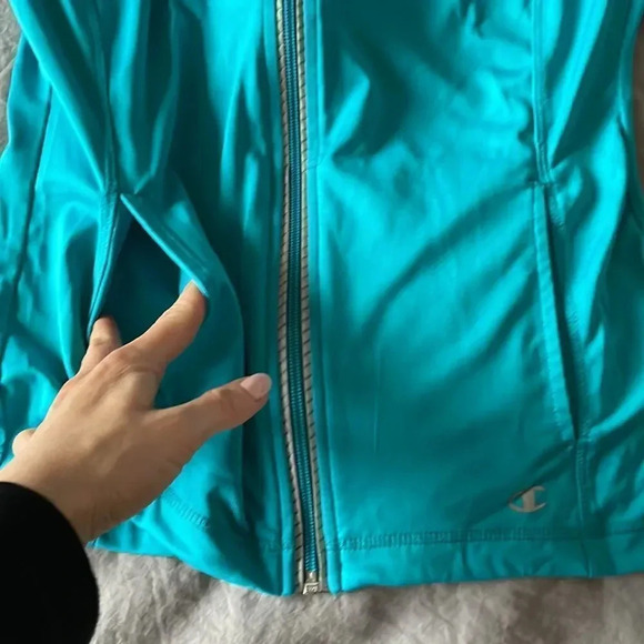 🔥4/$20 Champion Full Zip Sweater - Picture 5 of 16